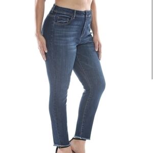 [Ms Cello] Hi Rise Frayed Ankle Jeans - Size 22